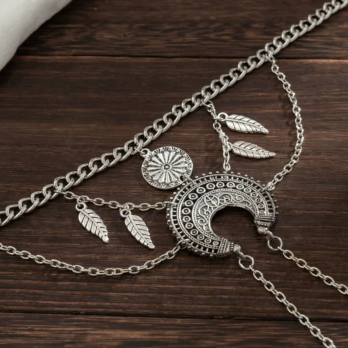 Retro Bohemian Dream Catcher Leaf Tassel Adjustable Arm Chain for Women Trendy Multilayer Moon Upper Arm Bracelet Party Jewelry