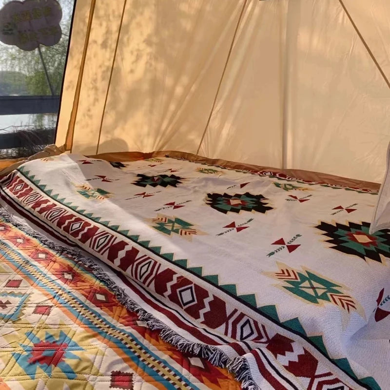 1Pc Durable Vintage Camping Blanket - Perfect for Outdoor Picnics, Tear Resistant Polyester Fiber, Machine Washable