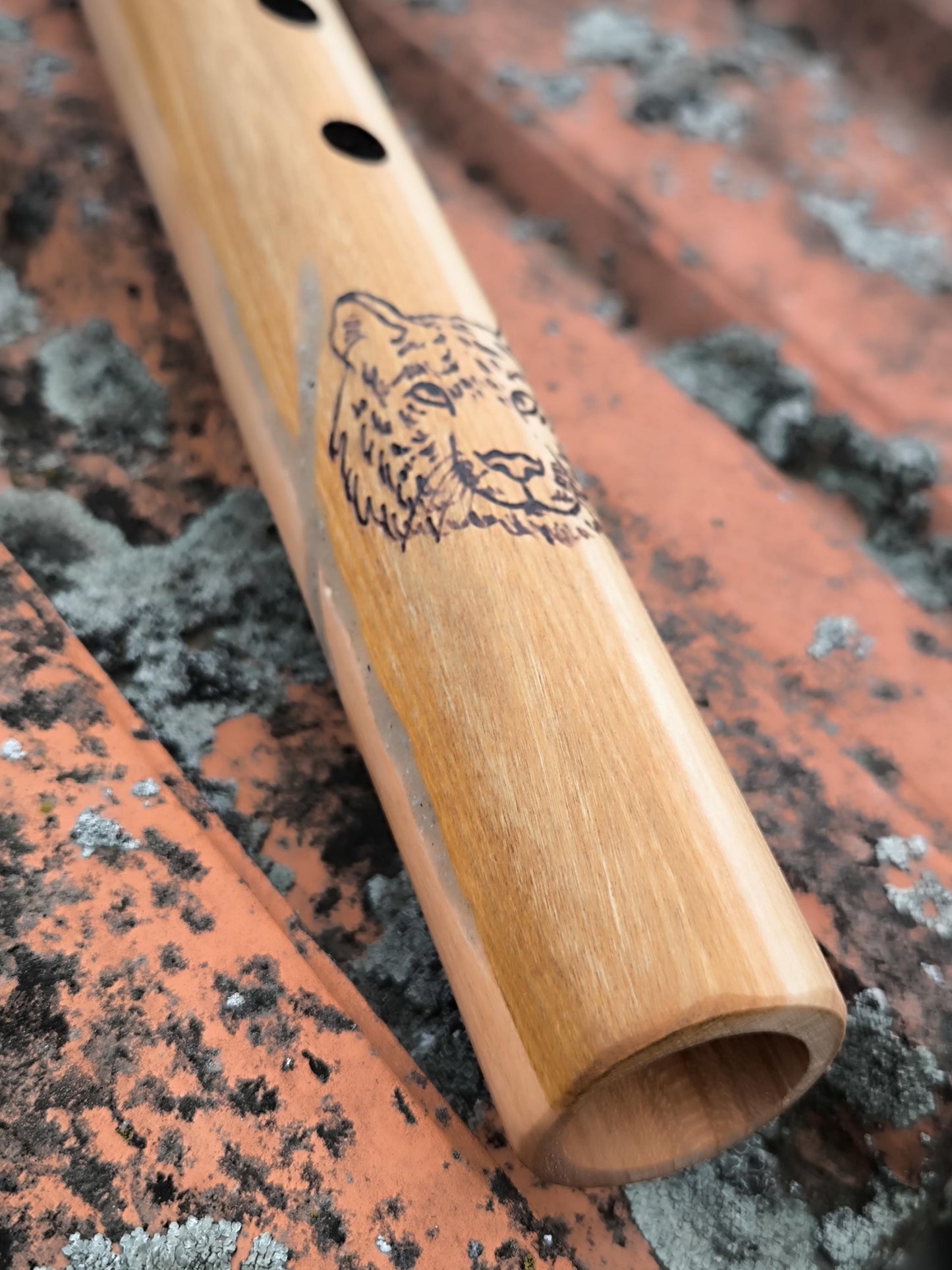 Handmade Cherry Wood Native Flute: G Key, 432Hz, Peridot Inlay