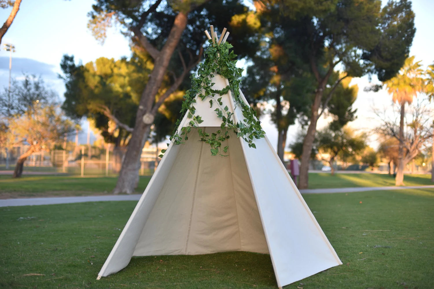 8' Front Open Saguaro Canvas Teepee, Kids/Adult Teepee, Kids Play Tent, Childrens Play House, Tipi,Kids Room Decor
