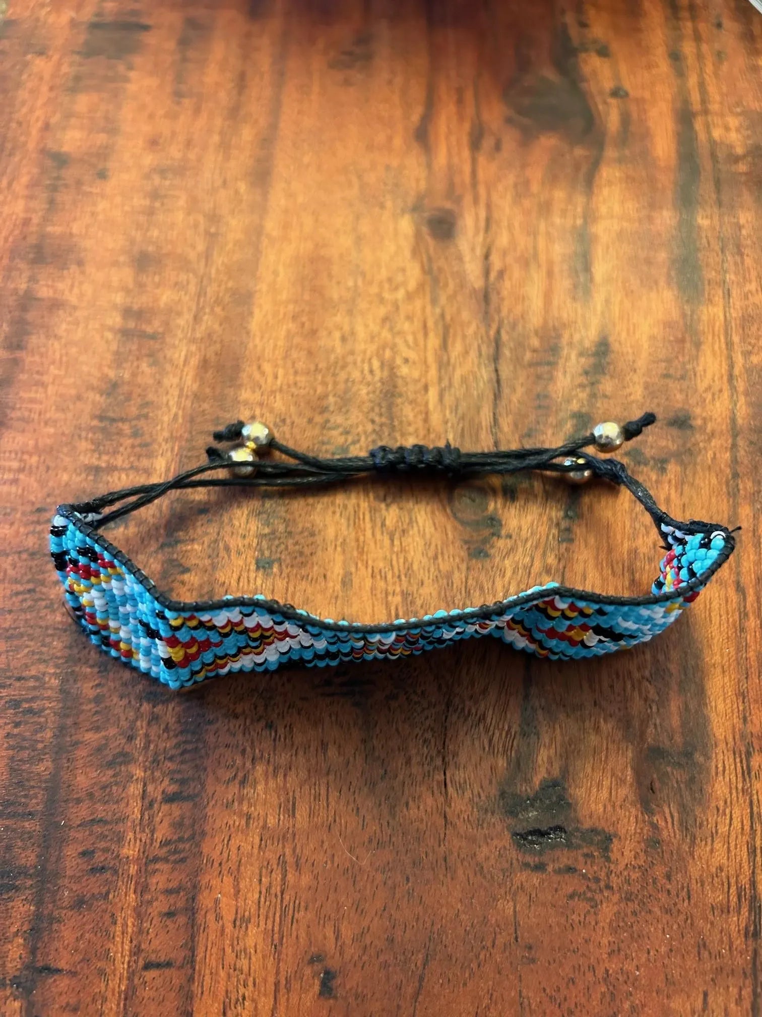 Unisex Hand-Beaded Pull-Tie Bracelet in Southwest Design 29557