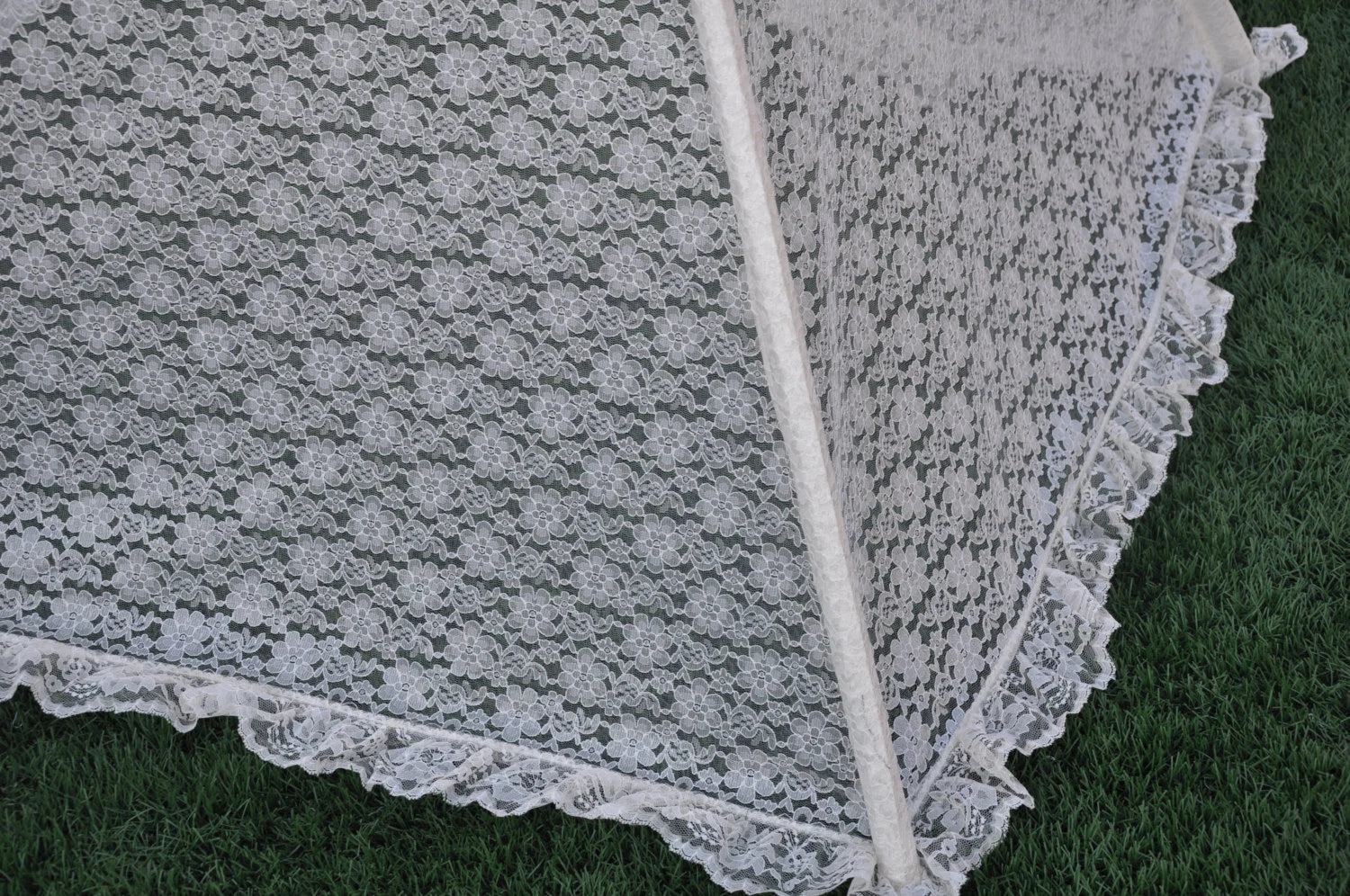 Ruffled Edge Ivory All Lace Kids Teepee, Play Teepee, Lace Teepee, Kids Play Tent, Childrens Play House, Tipi,Kids Room Decor