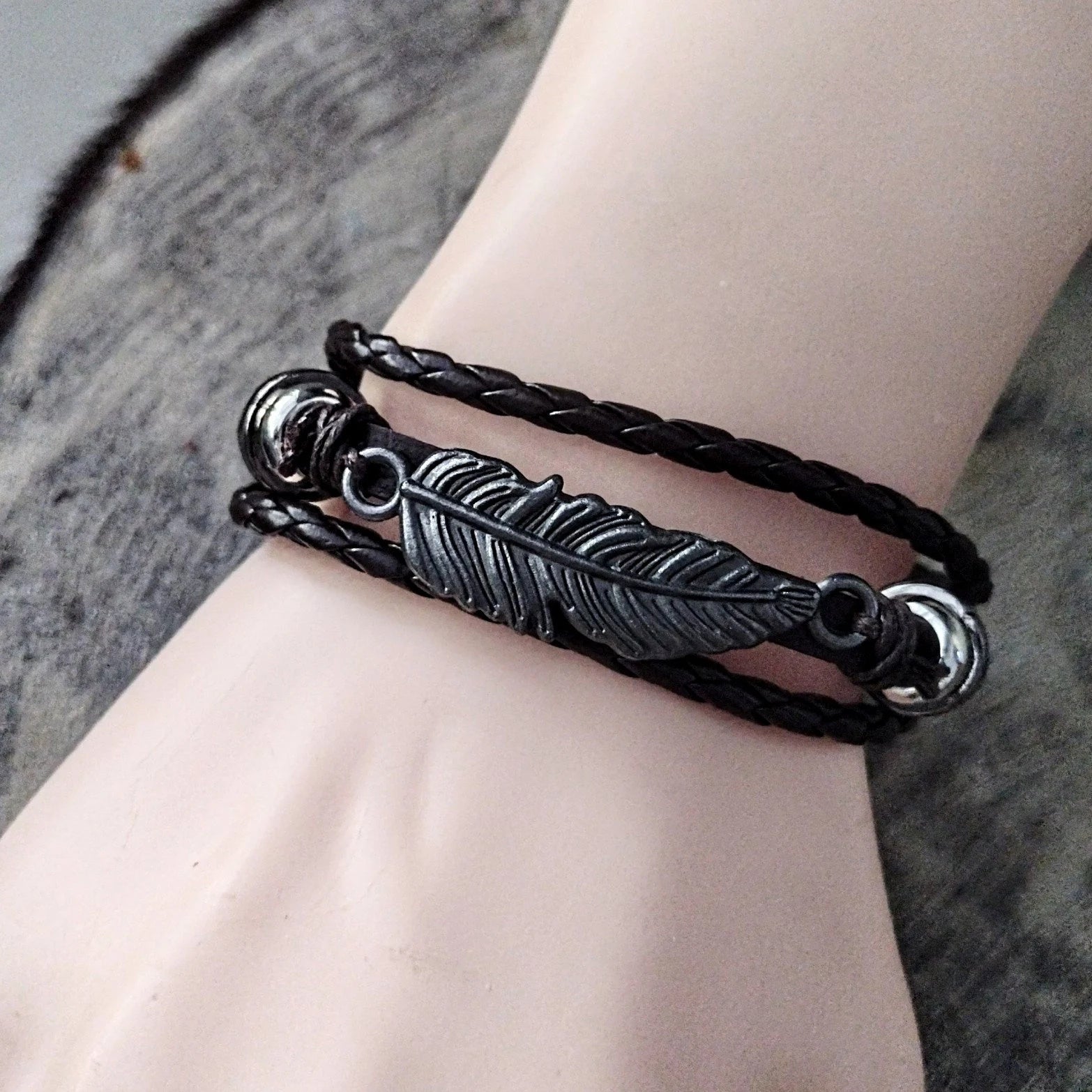 Native American Feather Bracelets, Multilayer Feather Bracelet Set, Adjustable Feather Bracelets for Men Women