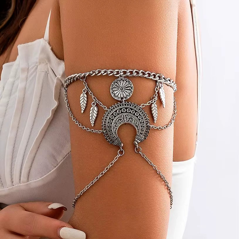 Retro Bohemian Dream Catcher Leaf Tassel Adjustable Arm Chain for Women Trendy Multilayer Moon Upper Arm Bracelet Party Jewelry