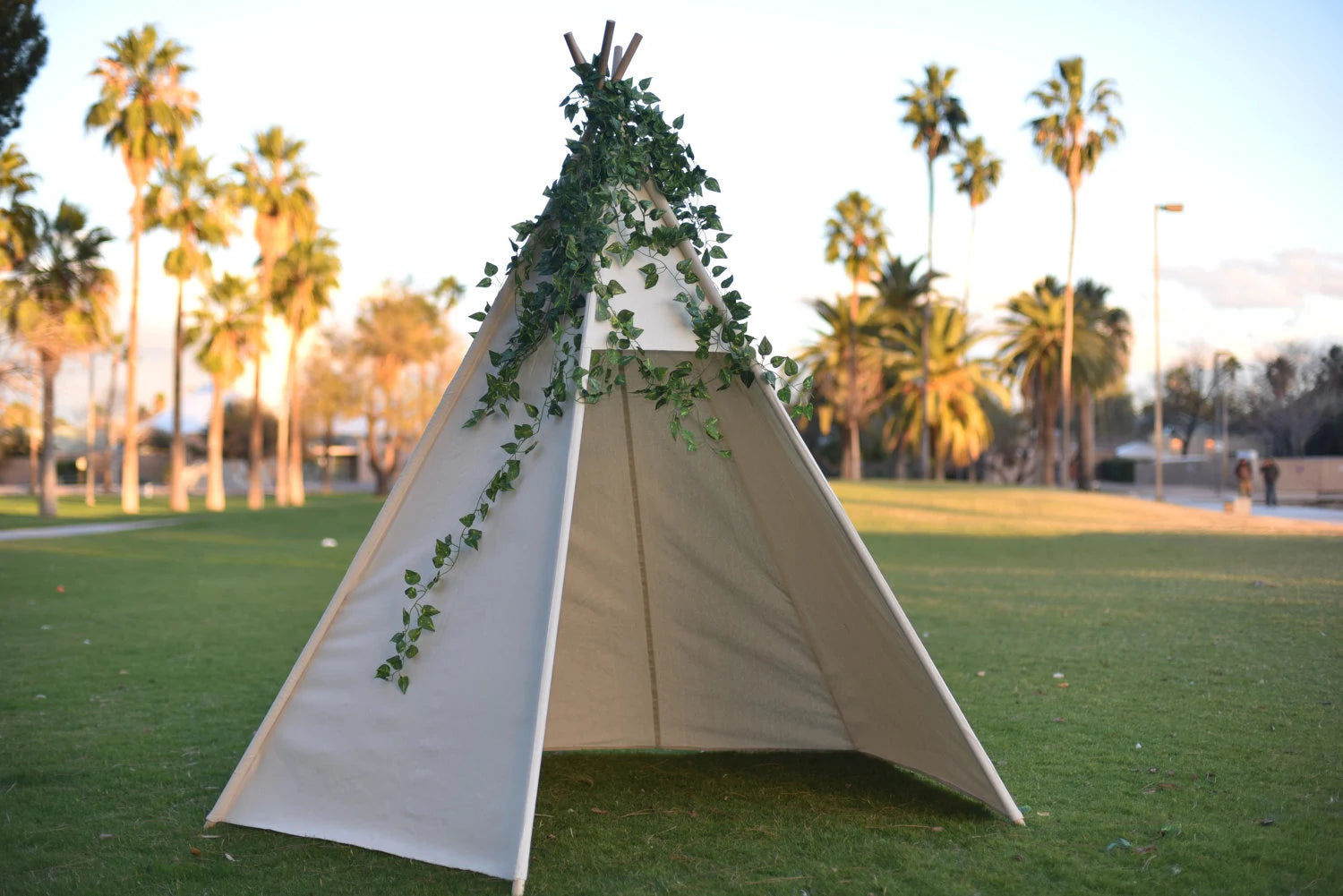 8' Front Open Saguaro Canvas Teepee, Kids/Adult Teepee, Kids Play Tent, Childrens Play House, Tipi,Kids Room Decor