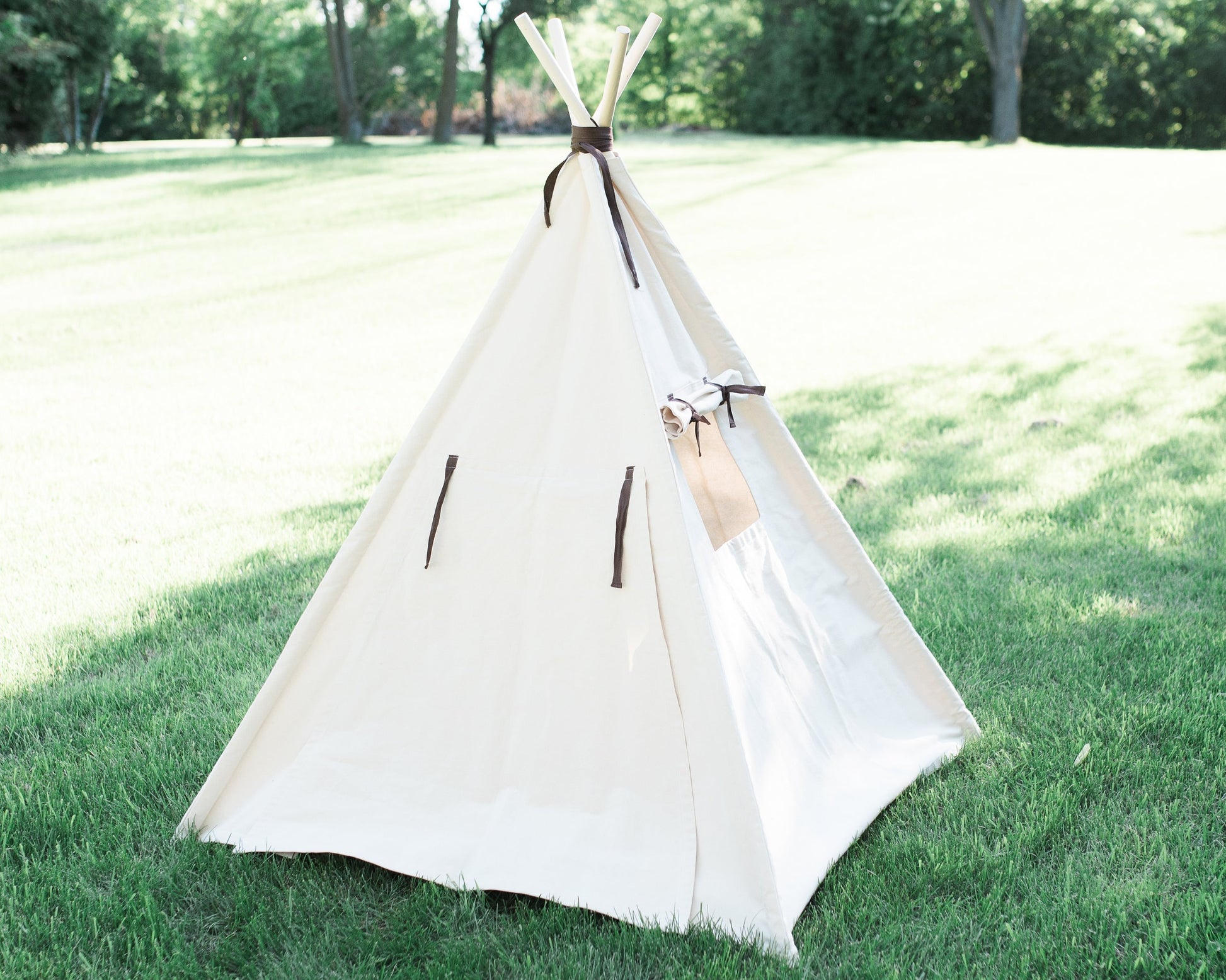 Kids Canvas Teepee Play Tent with Roll up Door and Window, Two Great Sizes, with Blue Arrows or Natural Mat
