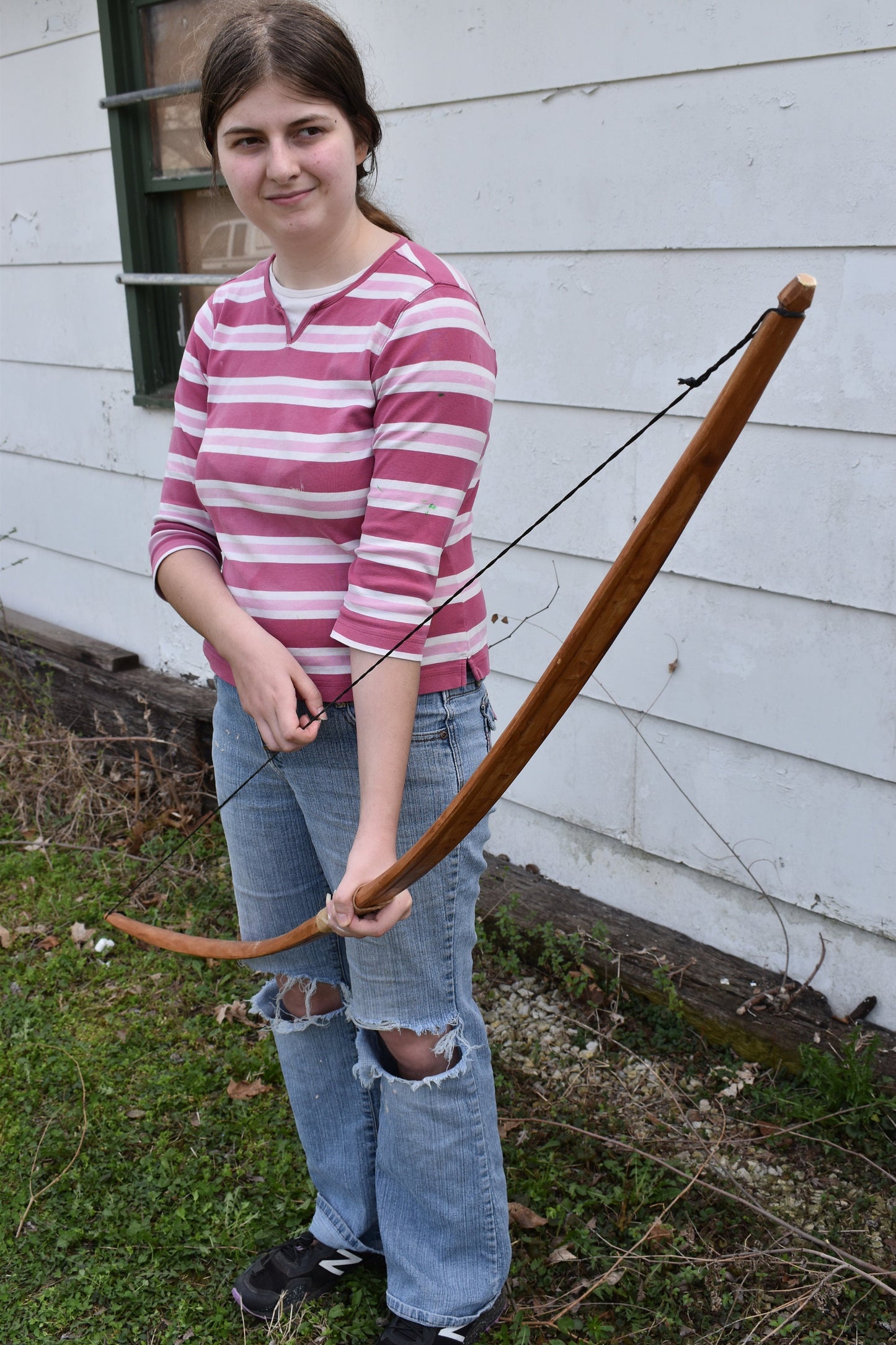 Wooden Longbow - English Longbow - Native American - REAL Wood Archery Bow for Hunters or Target Shooting. SCA, LARP, All Archers
