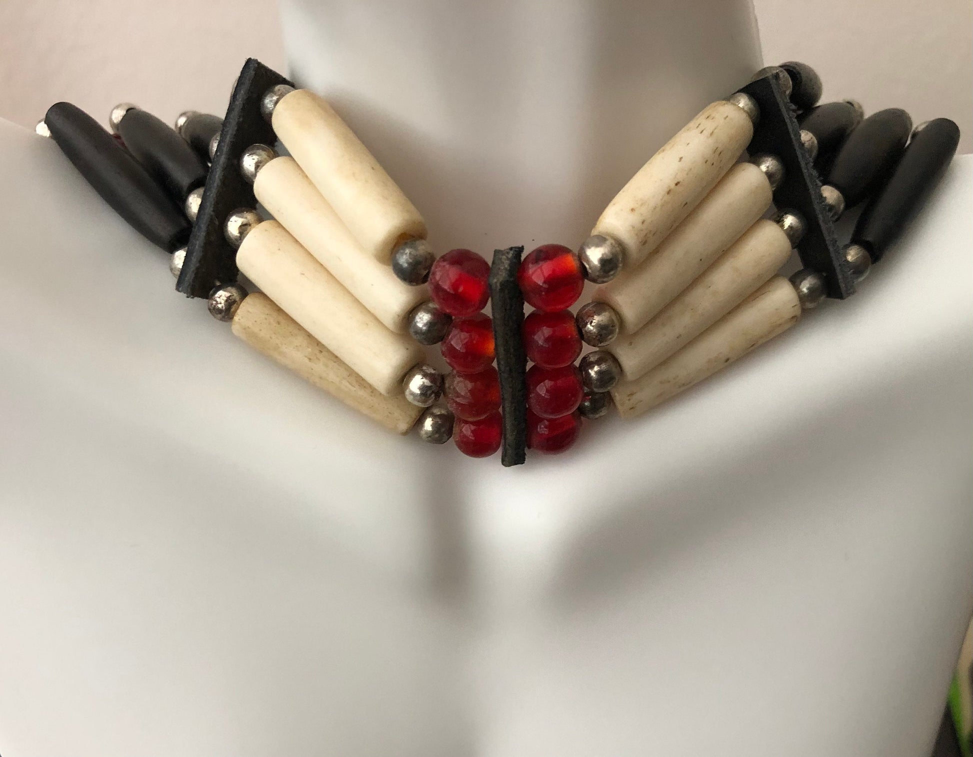 Native American Indian Style Buffalo Bone Bead Choker Tribal Necklace Jewelry