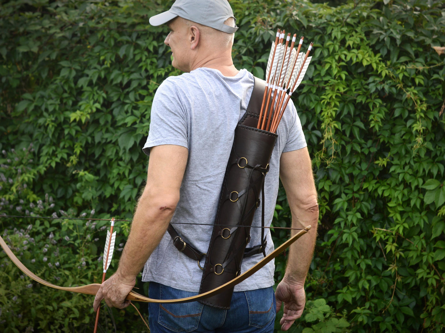 Semicircular, Back Quiver with Rings and Laced Edges
