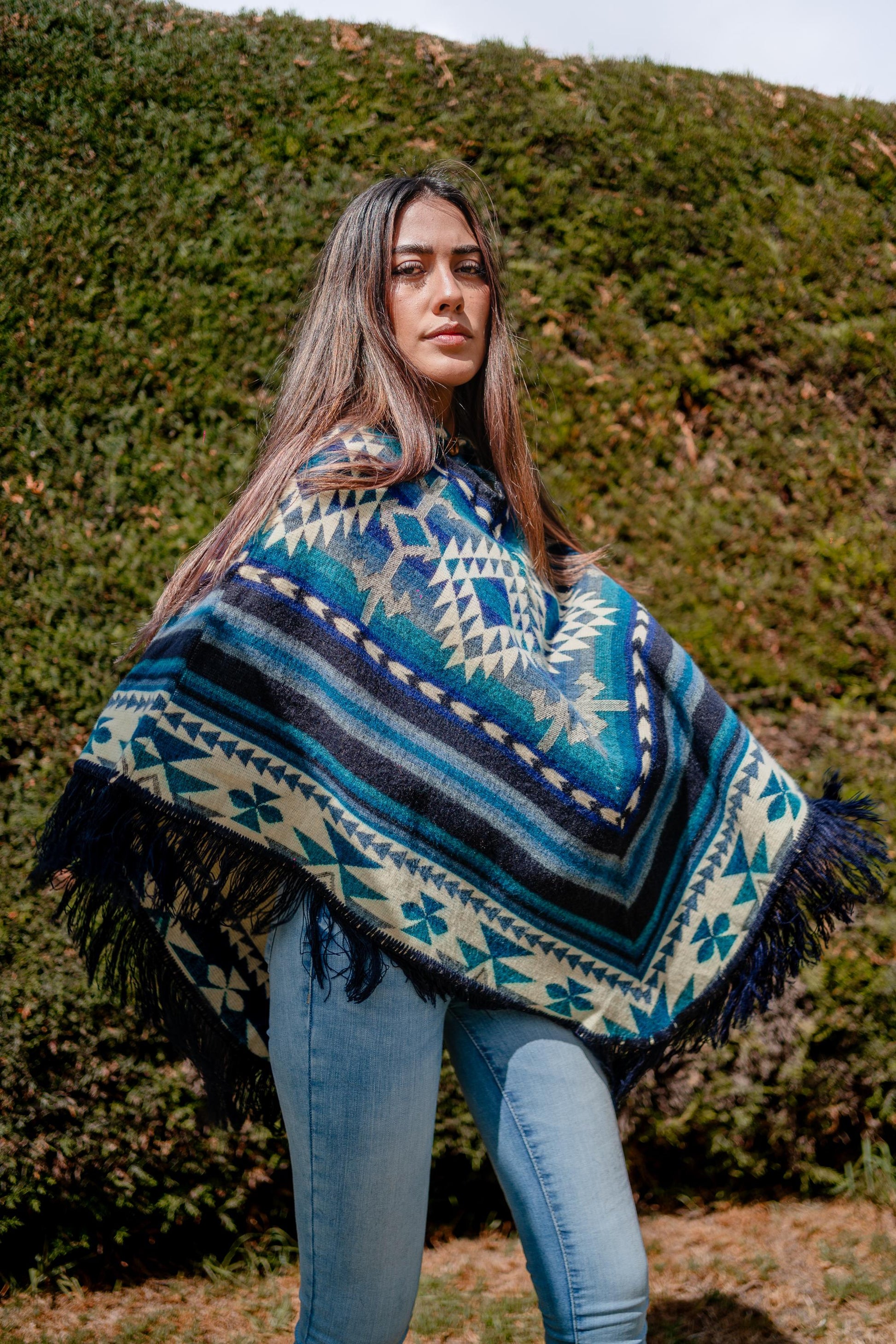 Handmade Baby Alpaca Wool Poncho: Geometric Bohemian Style
