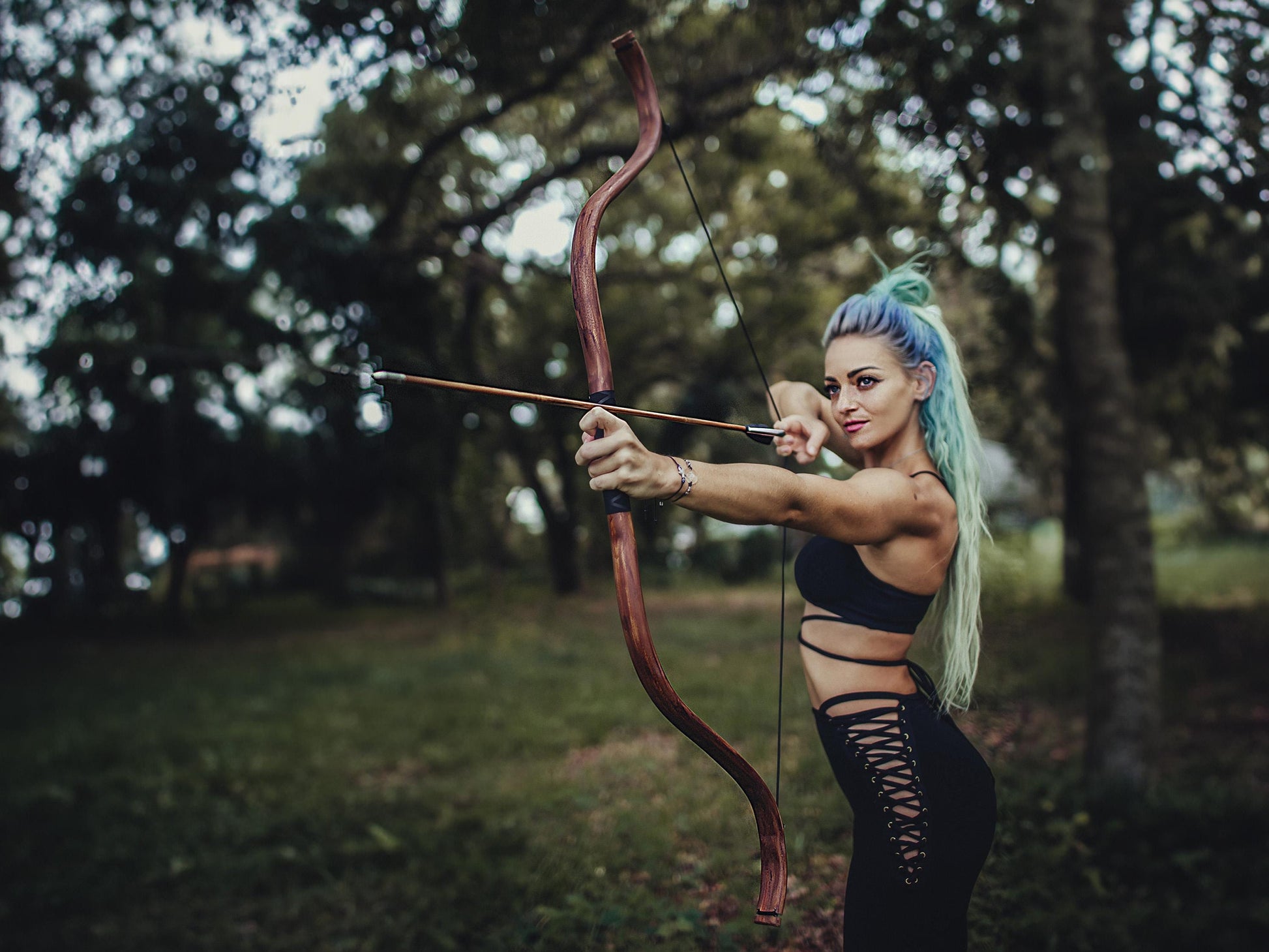 Dielast Mongol Bow for Adults – Embrace Tradition with Precision Archey – Wood Finish