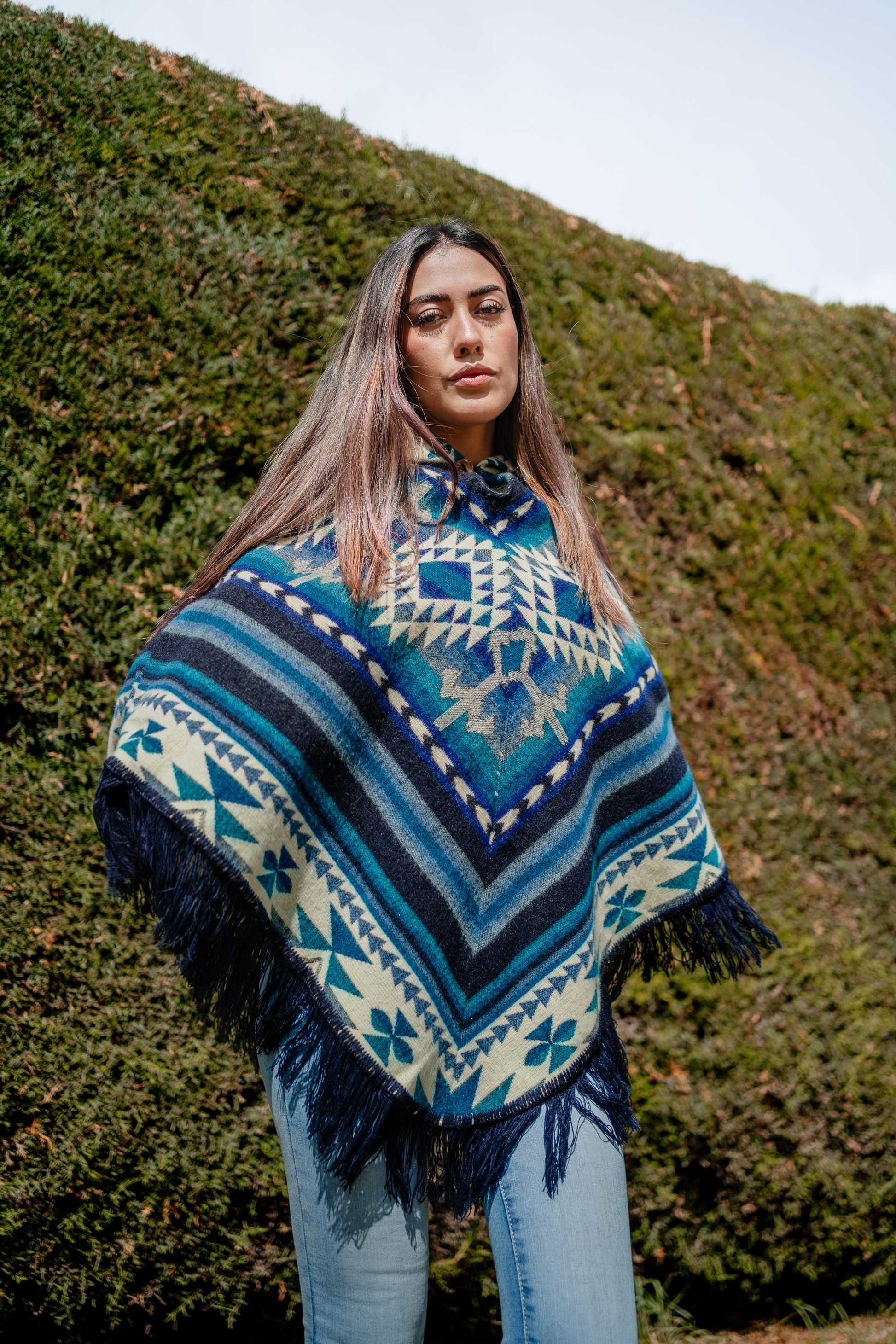 Handmade Baby Alpaca Wool Poncho: Geometric Bohemian Style