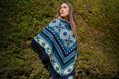Handmade Baby Alpaca Wool Poncho: Geometric Bohemian Style