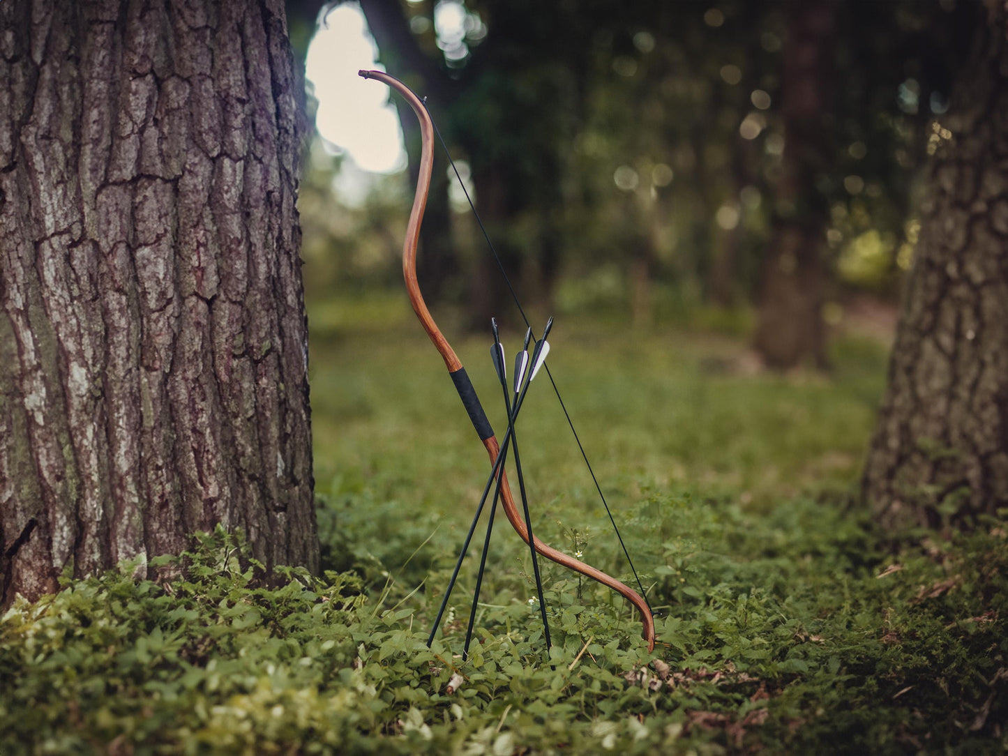Dielast Mongol Bow for Adults – Embrace Tradition with Precision Archey – Wood Finish