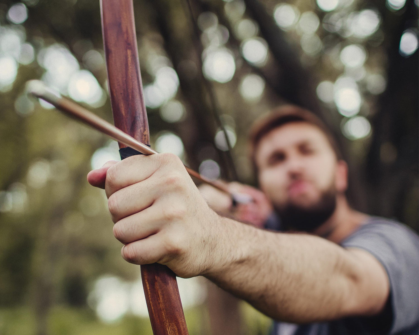 Adult Longbow: 30-35 Lb Draw Weight, Beginner Archery