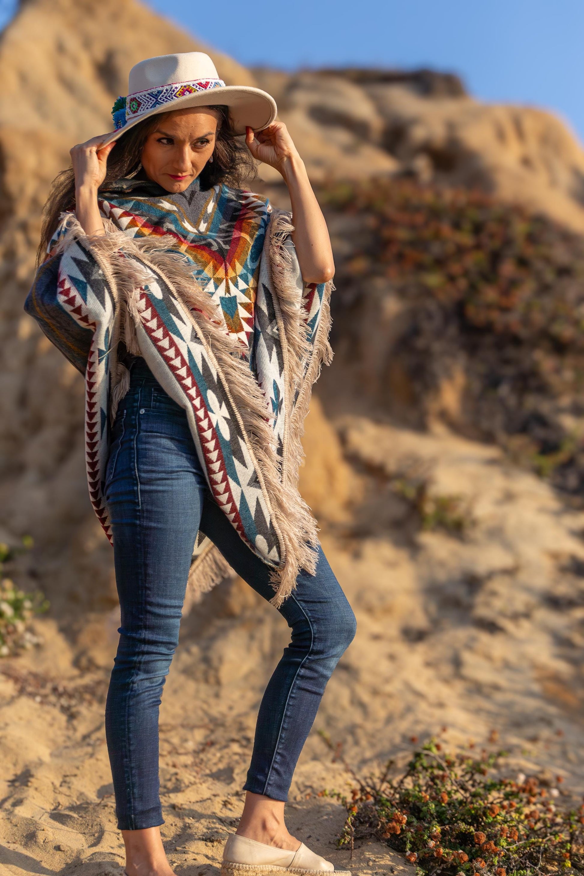Alpacaponcho L/XL Hooded Cape, UNISEX,