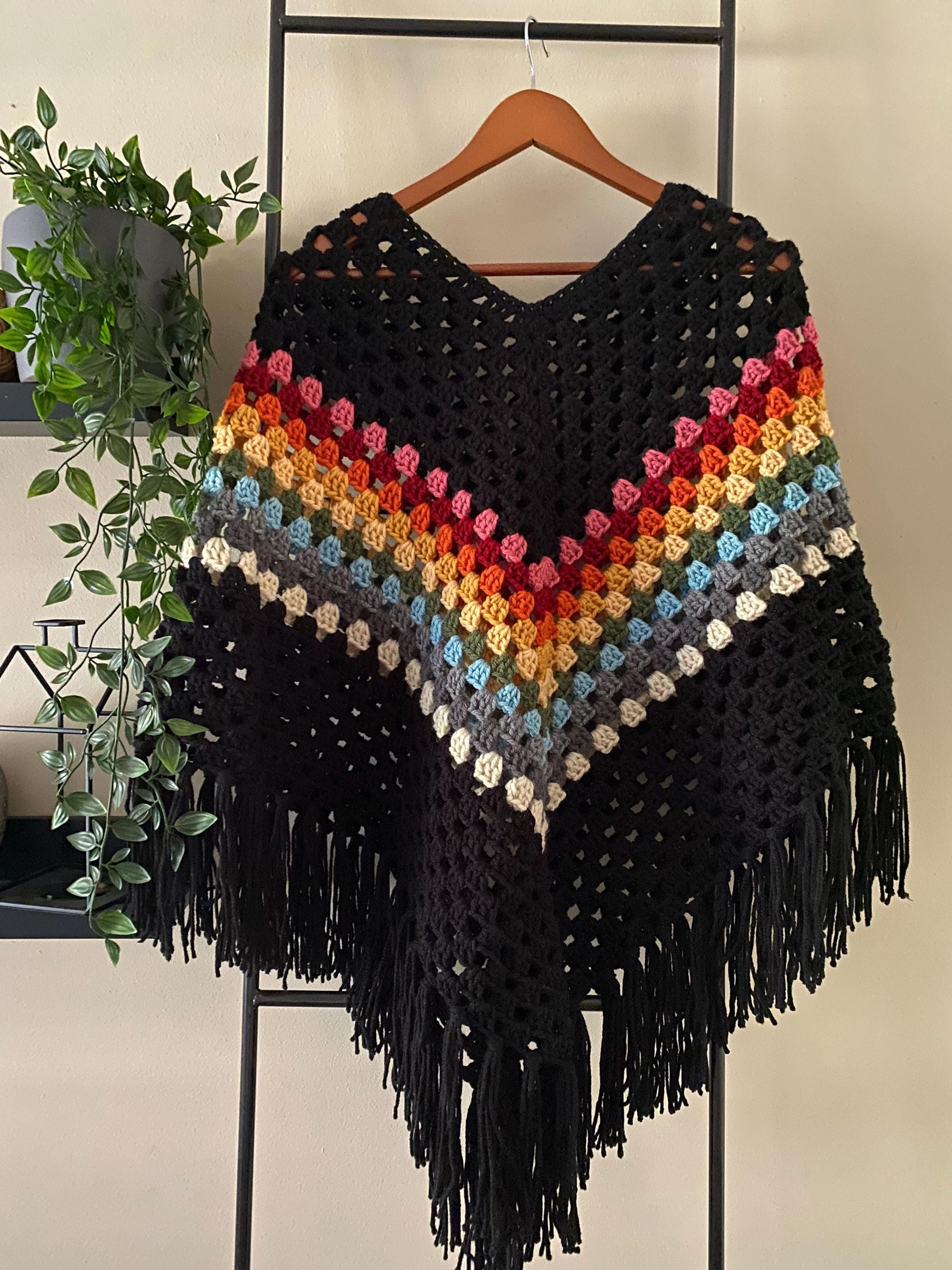Ladies, Women'S, Hippie, Boho, Crocheted, Fringed, Retro , Festival Outfit, Pullover Poncho