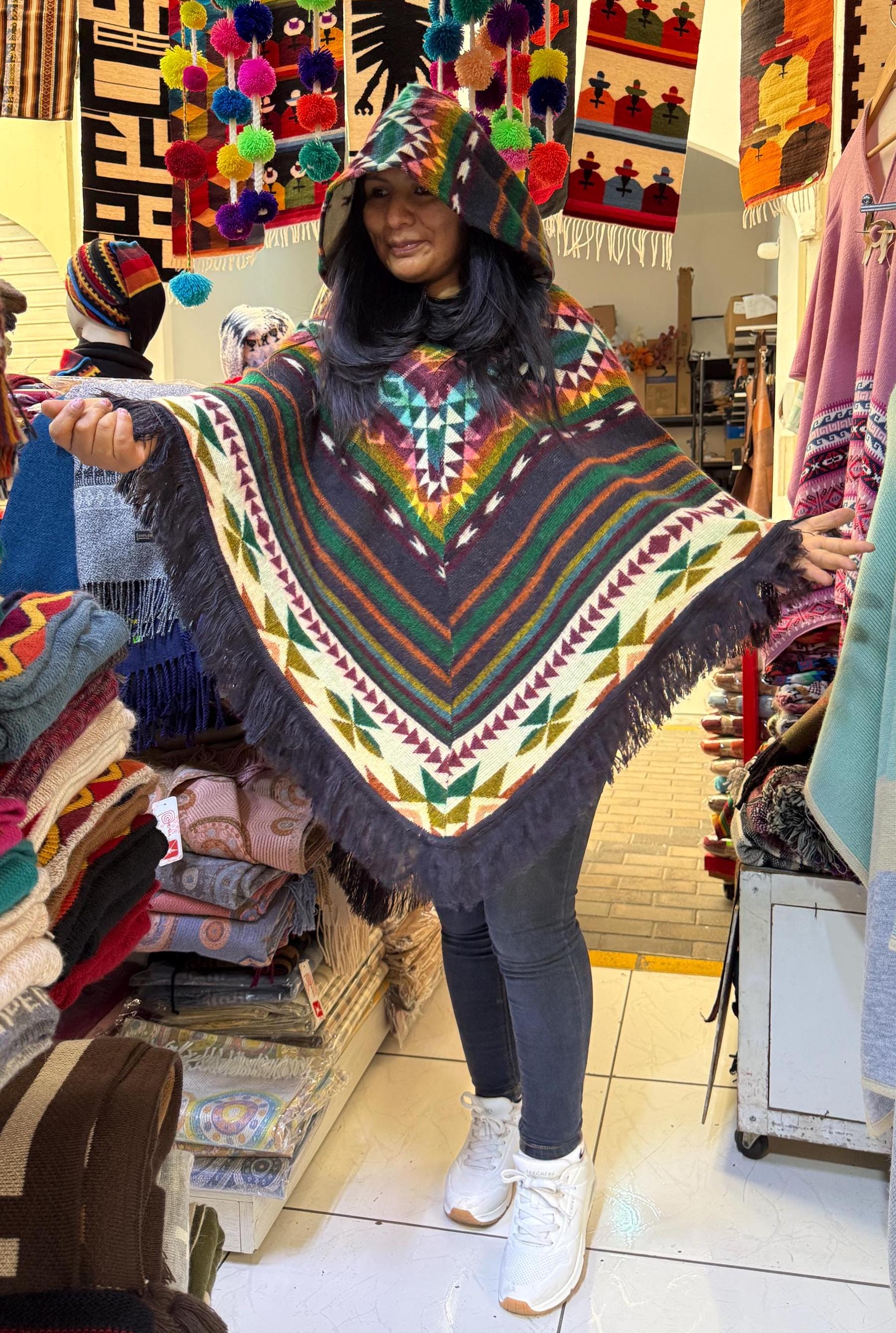 Peruvian Alpaca Poncho (Ethnic-Style Shawl)