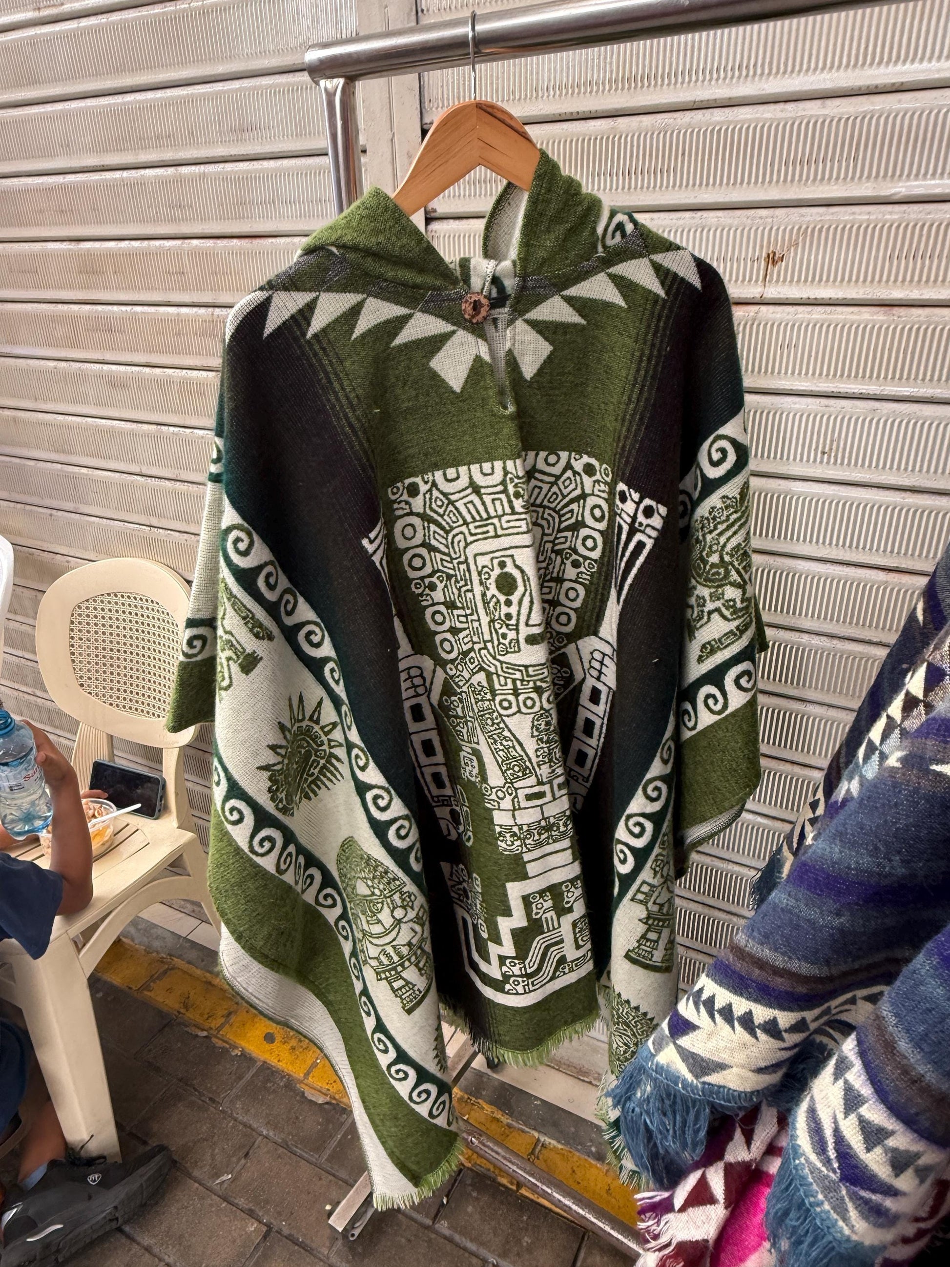 Peruvian Alpaca Poncho (Ethnic-Style Shawl)