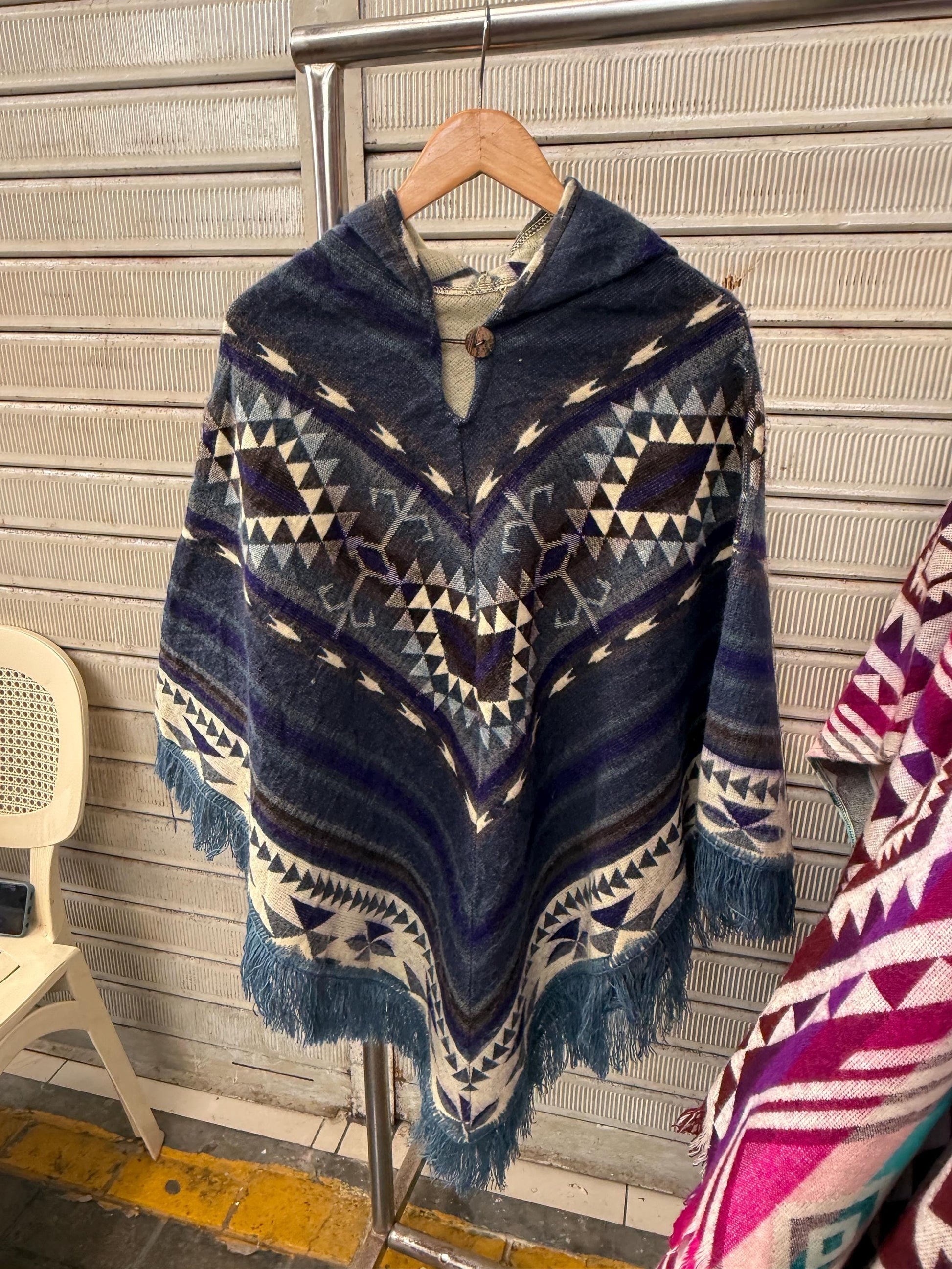 Peruvian Alpaca Poncho (Ethnic-Style Shawl)