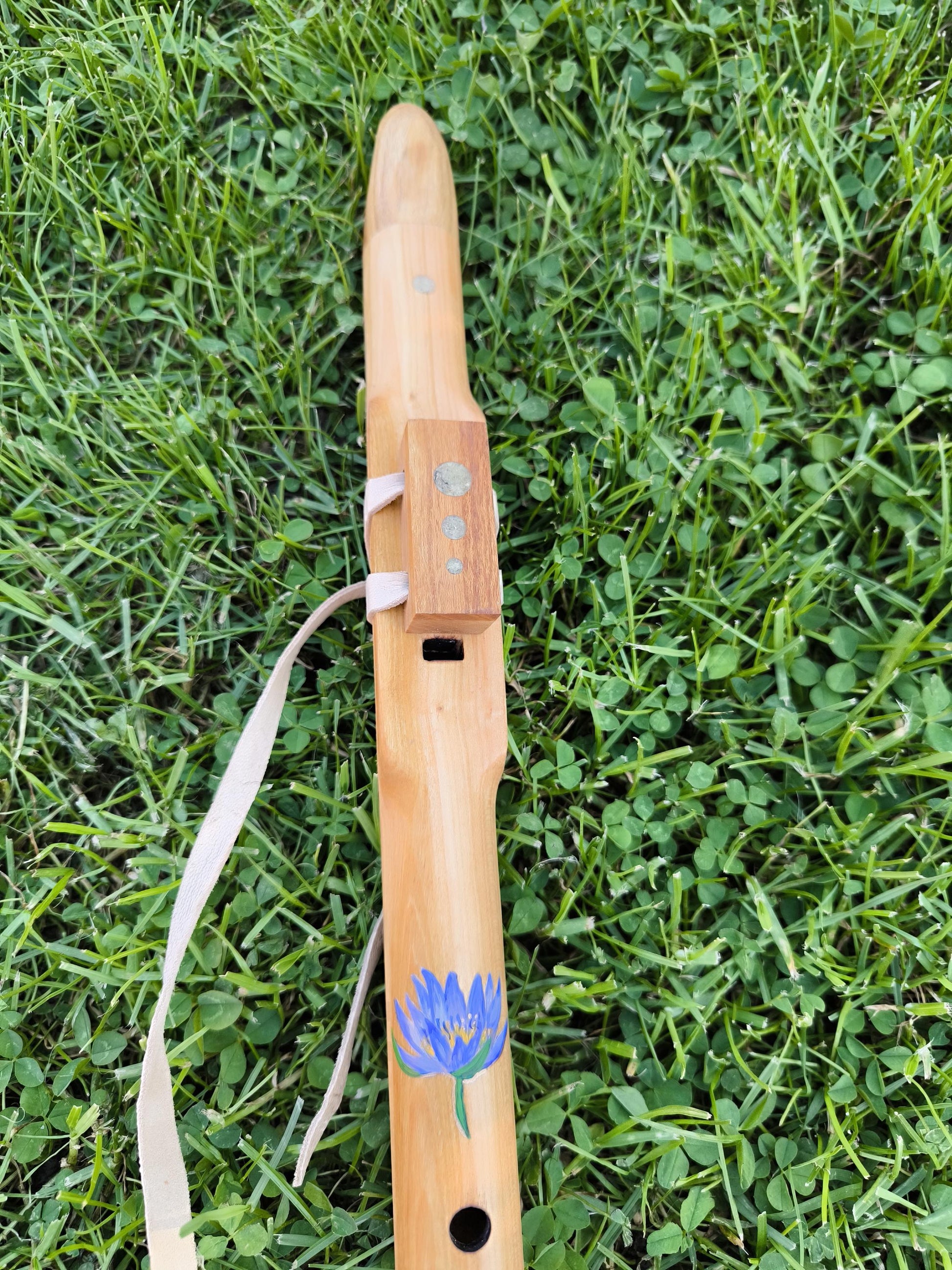 Handmade Cherry Wood Native Flute: G Key, 432Hz, Peridot Inlay
